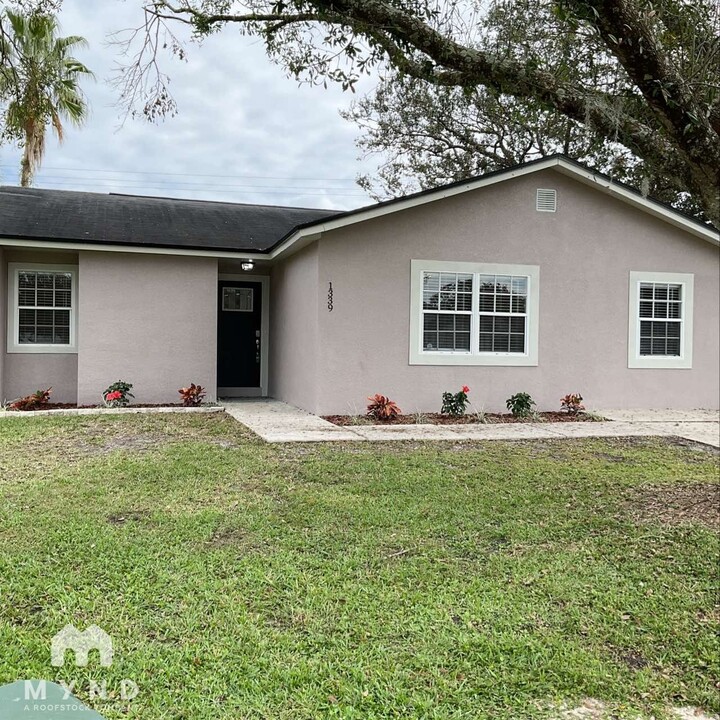 1339 Primrose Ct in Lakeland, FL - Building Photo