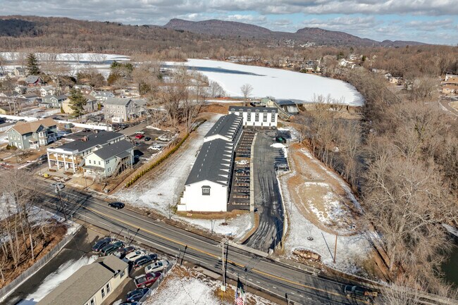 Constant Falls in Meriden, CT - Building Photo - Building Photo