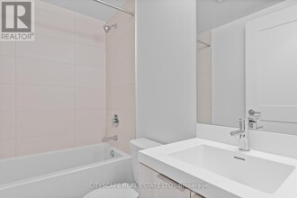 8 Widmer St in Toronto, ON - Building Photo - Building Photo