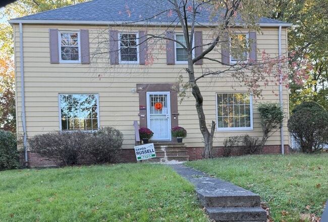 property at 874 Ravine Dr