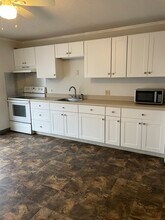 88 Wakelee Rd in Waterbury, CT - Foto de edificio - Building Photo