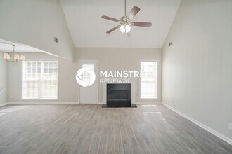 10679 Paladin Dr in Hampton, GA - Building Photo - Building Photo