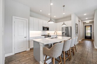 9403 Windward Bluff Way in The Woodlands, TX - Building Photo - Building Photo