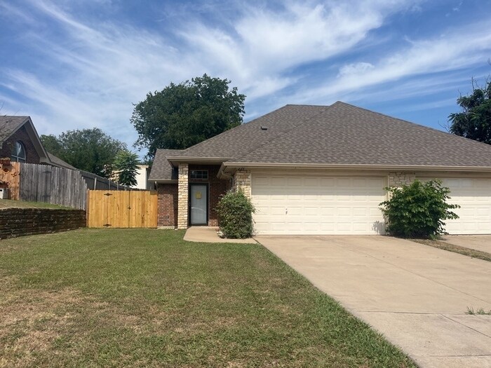 228 Rentz Pl Cir in Weatherford, TX - Building Photo