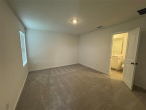 913 Birkdale Dr in Ennis, TX - Building Photo - Building Photo