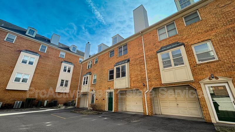 519 W 20th St in Norfolk, VA - Building Photo