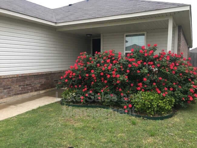 1800 Sussex St photo'