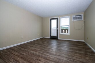 930 Hostetler Rd in Orrville, OH - Building Photo - Building Photo