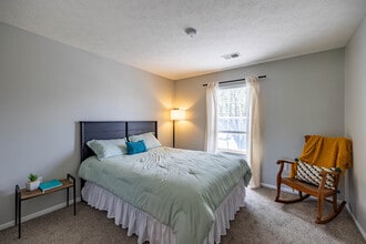 Highland Ridge in Newport, KY - Foto de edificio - Interior Photo