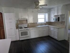 2007 S 9th St in Temple, TX - Building Photo - Building Photo