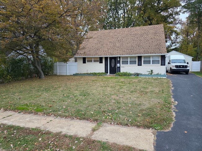 property at 1406 Montgomery Rd