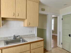 16 Church St, Unit 2 in Malden, MA - Building Photo - Building Photo