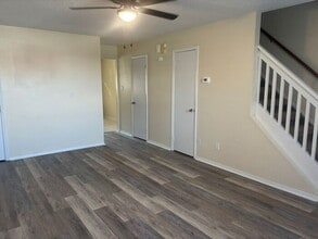 2823 Breezewood Ave in Fayetteville, NC - Building Photo - Building Photo