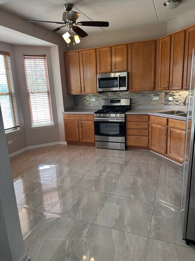 property at 720 Prestwick Ln