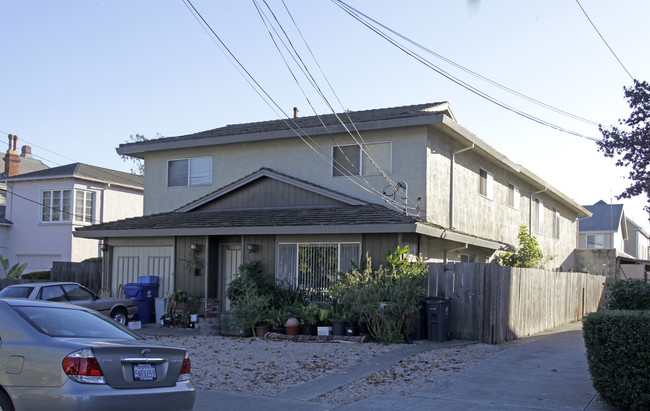 2028 Pacific Ave in Alameda, CA - Building Photo - Building Photo