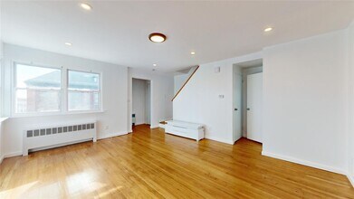 37 Waring Pl in Yonkers, NY - Building Photo - Building Photo