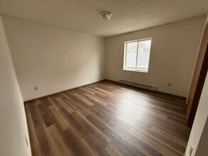 319 1st St NW in Watertown, SD - Building Photo - Building Photo