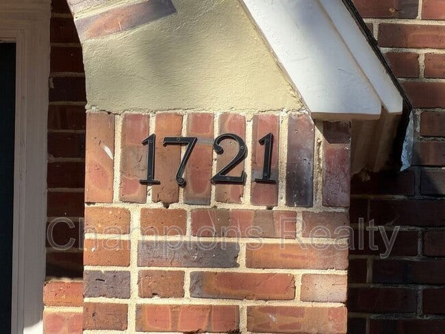 1721 St Elmo Dr in Columbus, GA - Building Photo - Building Photo