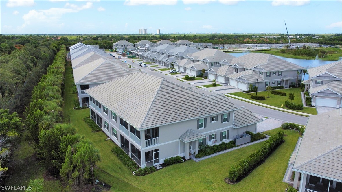 178 Indies Dr E in Naples, FL - Foto de edificio