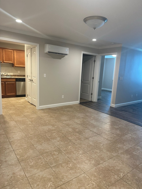 property at 1611 S Main St