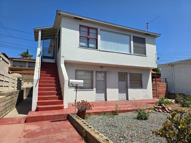 2829 Morena Blvd in San Diego, CA - Building Photo - Building Photo