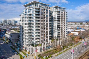 5811 No 3 Rd in Richmond, BC - Building Photo