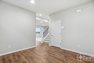 9019 N Dogwood St in Camas, WA - Building Photo - Building Photo