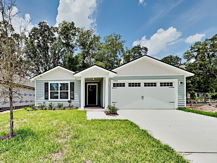 7052 Camfield Landing Dr in Jacksonville, FL - Building Photo