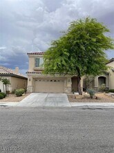 7393 W Mistral Ave in Las Vegas, NV - Foto de edificio - Building Photo