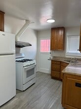 317 Herma Ct in San Leandro, CA - Foto de edificio - Building Photo