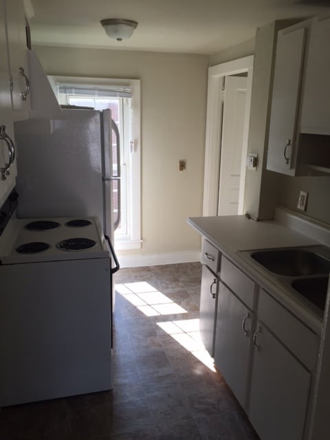 230 W Main St, Unit 2 in Milan, MI - Foto de edificio - Building Photo