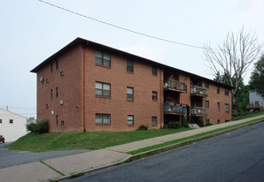 East Walnut Commons Apartments