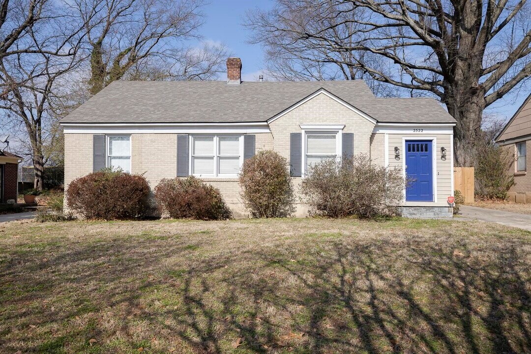 2522 N Edwin Cir in Memphis, TN - Building Photo