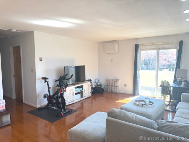 157 1/2 Kings Hwy in Milford, CT - Building Photo - Building Photo