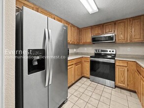 12158 W Dorado Pl, Unit 208 in Littleton, CO - Building Photo - Building Photo