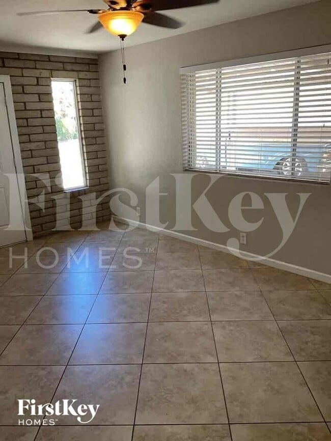 3839 W Lupine Ave in Phoenix, AZ - Building Photo - Building Photo