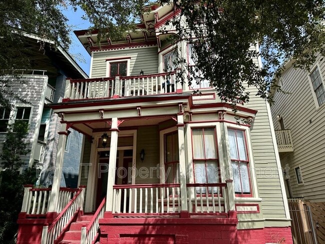 property at 124 E Henry St