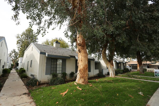 Blue Ridge in Bakersfield, CA - Foto de edificio - Building Photo