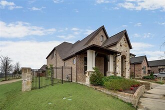 1134 Ivy Charm Way in Arlington, TX - Building Photo - Building Photo