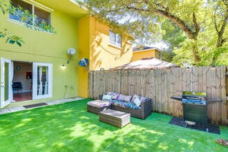 2311 NW 136th St in Opa Locka, FL - Building Photo - Building Photo