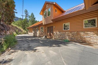 386 Alpine Way in Las Vegas, NV - Building Photo - Building Photo