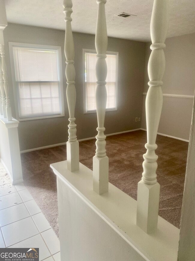 5575 Marbut Rd in Lithonia, GA - Building Photo - Building Photo