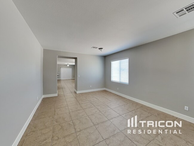 4134 Blue Manor Ln in North Las Vegas, NV - Building Photo - Building Photo