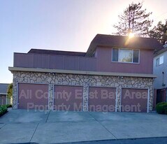 611 Lexington Ave in El Cerrito, CA - Building Photo