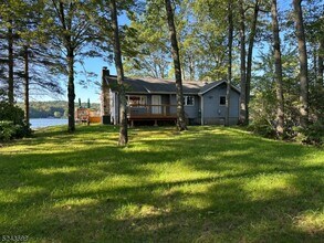 120 Island Rd in Highland Lakes, NJ - Building Photo - Building Photo