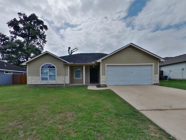 property at 224 Kellyn Ct