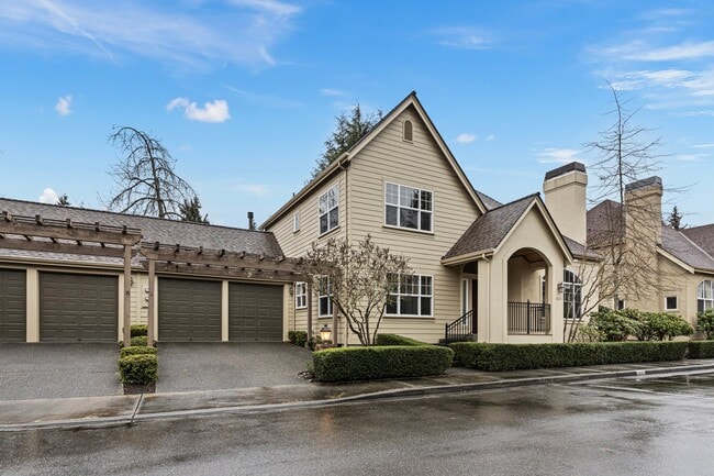 property at 6601 127th Pl SE