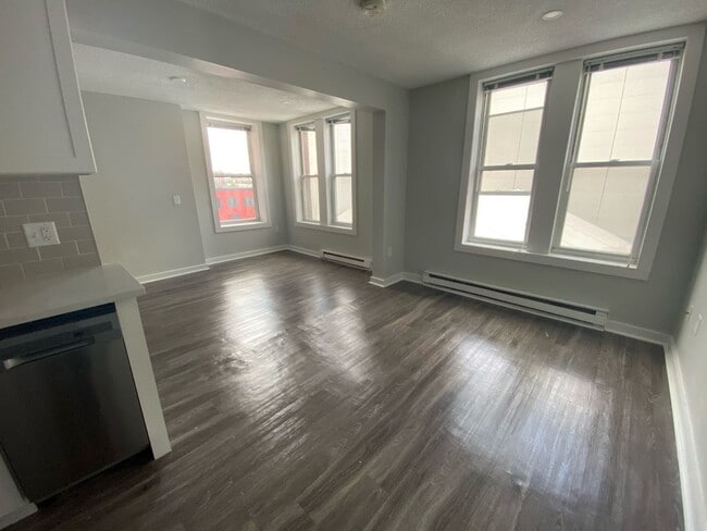 New Park on the Grid in Worcester, MA - Foto de edificio - Building Photo