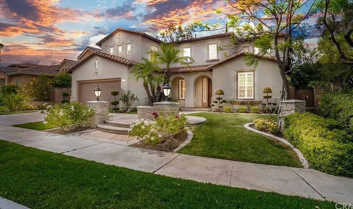 2938 Arboridge Ct in Fullerton, CA - Building Photo