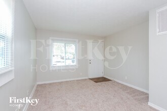 4905 Barlow Dr in Lawrence, IN - Building Photo - Building Photo